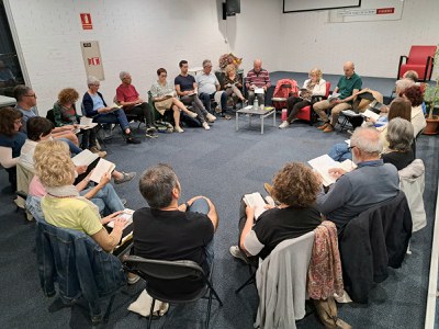 La Biblioteca de Figueres presenta el nou curs dels Clubs de Lectura amb una xerrada sobre les lletres romaneses a càrrec del traductor Xavier Montoliu Pauli.